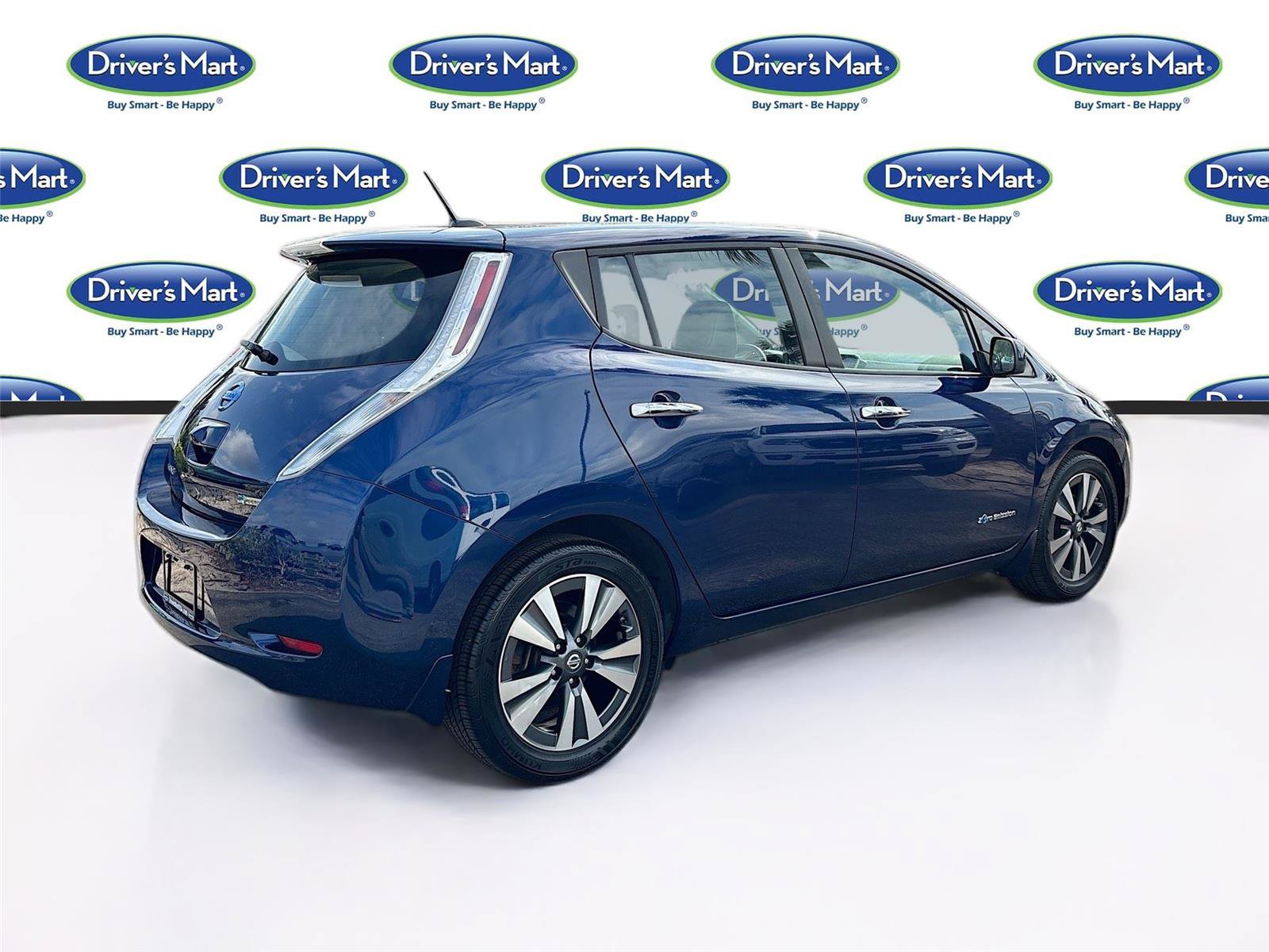 Used 2017 Nissan Leaf SL w/ Premium Package FWD image 7