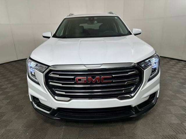 Used 2023 GMC Terrain SLT w/ Infotainment Package II FWD image 8