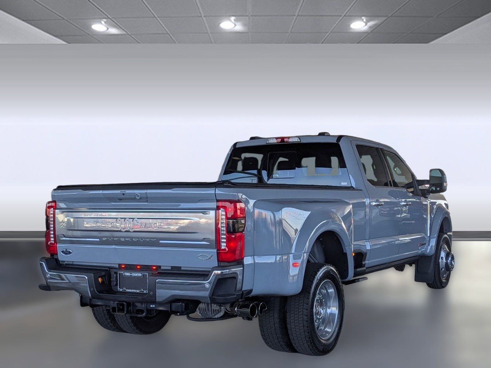 Certified 2025 Ford F450 King Ranch w/ Chrome Package image 8