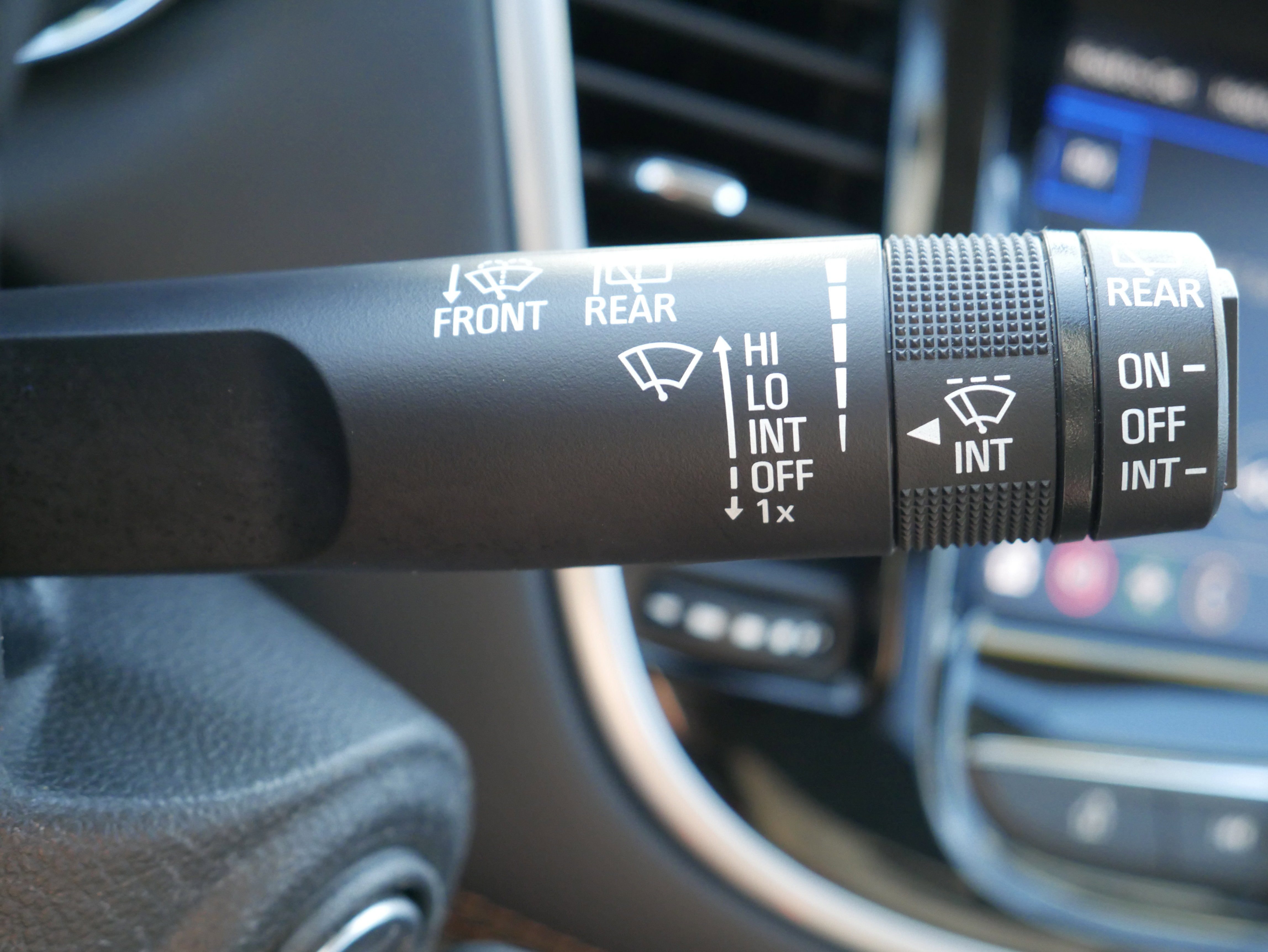 Used 2022 Chevrolet Trax LS w/ Tint and Cruise Package image 25