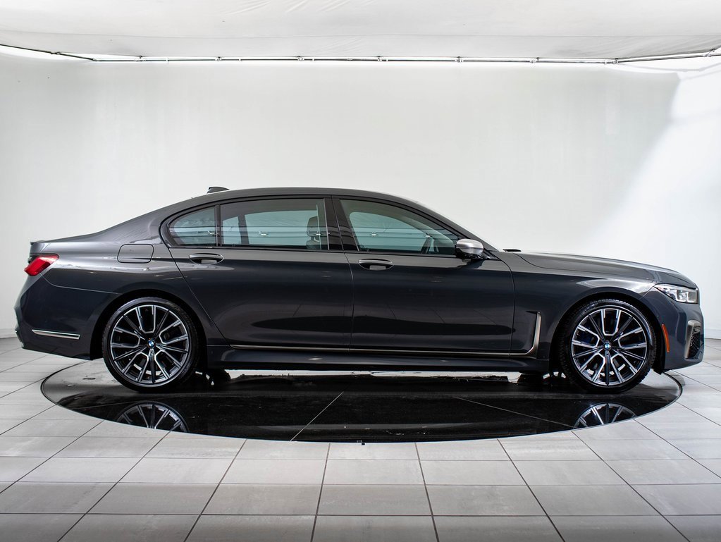 Used 2022 BMW M760i xDrive w/ Luxury Rear Seating Package image 6