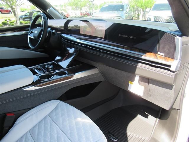 New 2026 Cadillac Escalade ESV Platinum Sport w/ LPO, ONYX Package image 10