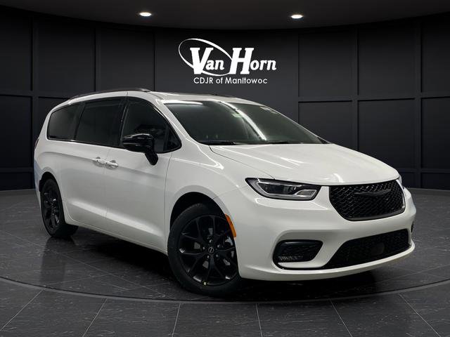 New 2026 Chrysler Pacifica Limited w/ S Appearance Package image 45