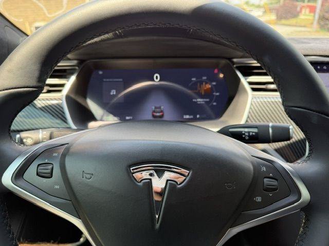 Used 2016 Tesla Model S P90D AWD/4WD image 16