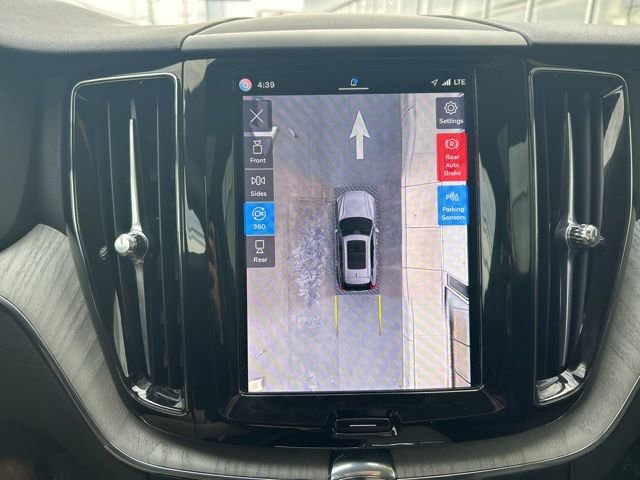 Certified 2025 Volvo XC60 B5 Plus image 24