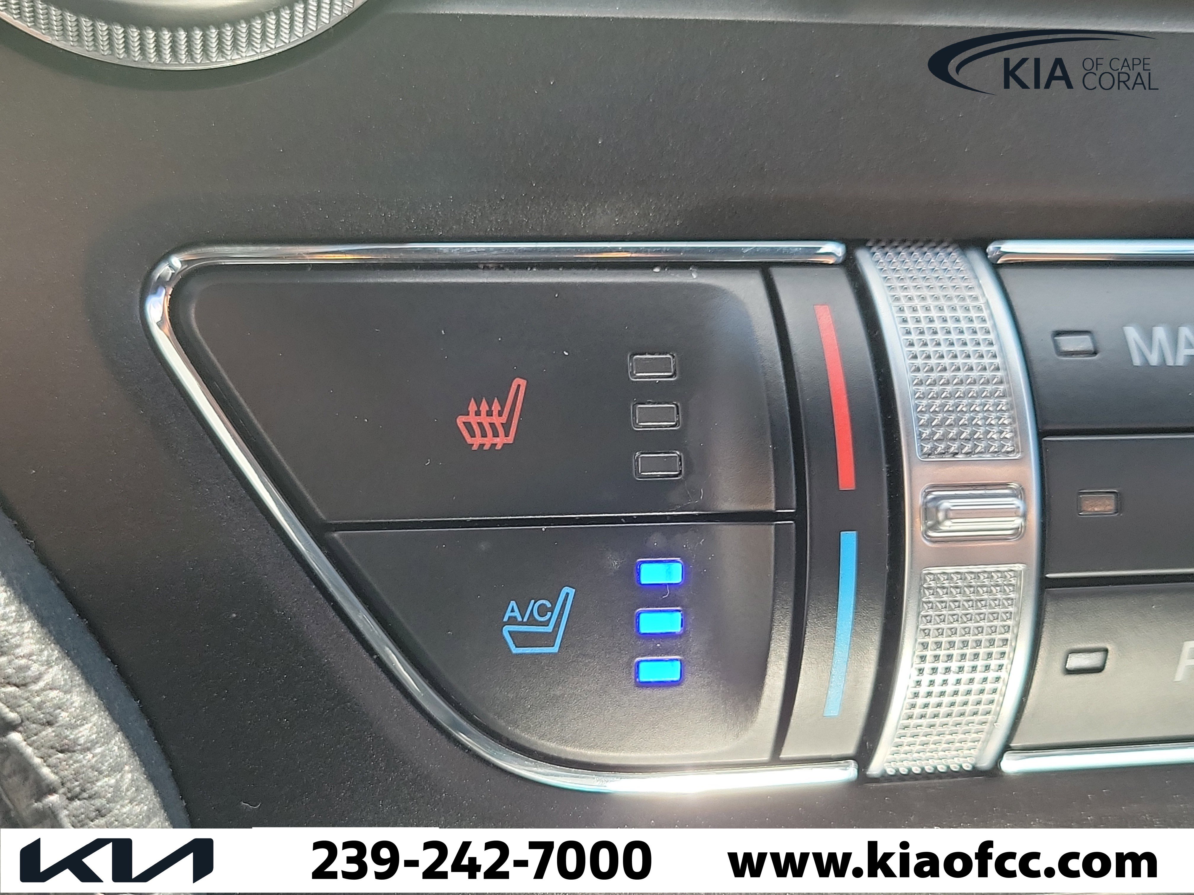 Used 2022 Ford Mustang GT Premium w/ Equipment Group 401A RWD image 27