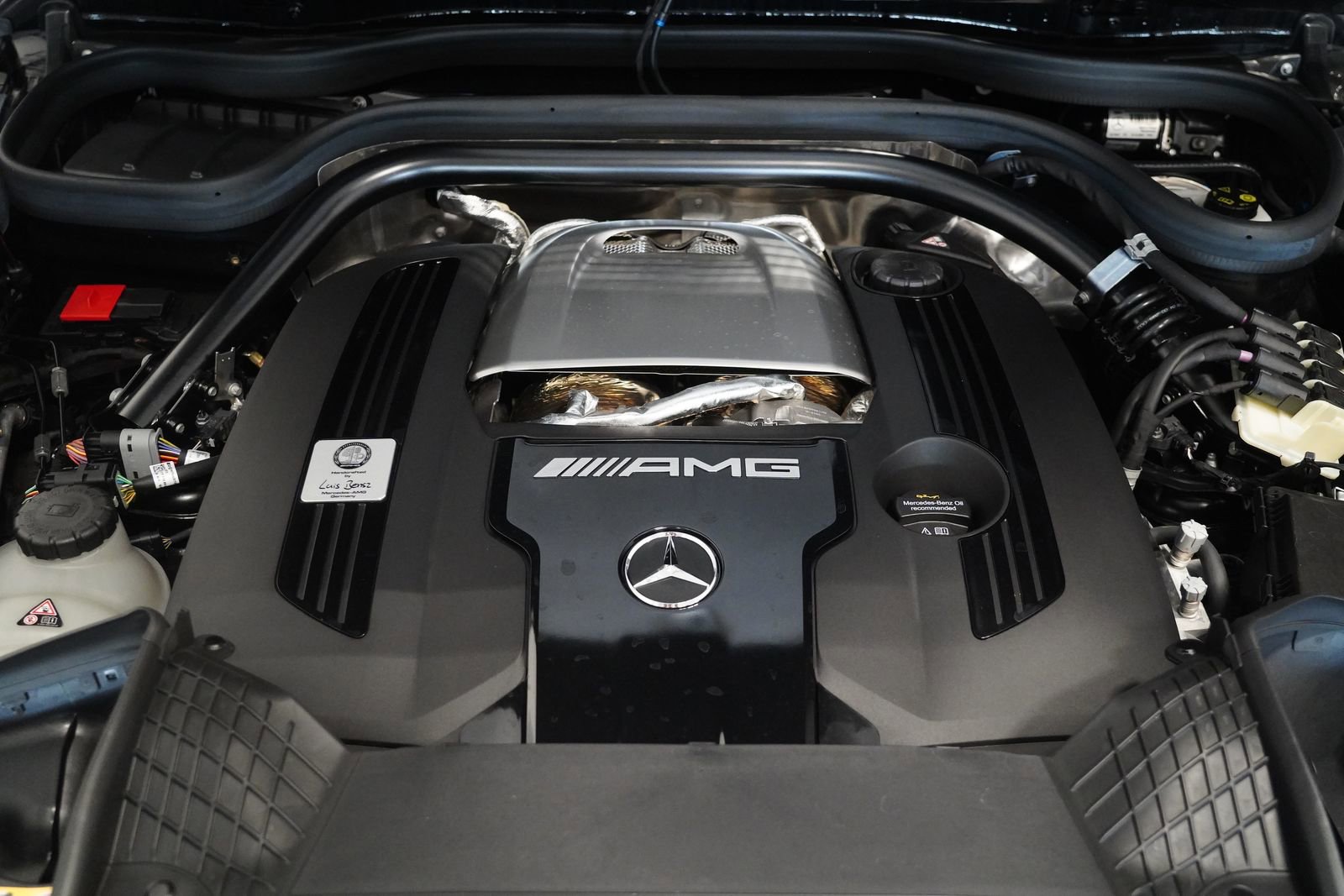 Used 2025 Mercedes-Benz G 63 AMG 4MATIC image 32