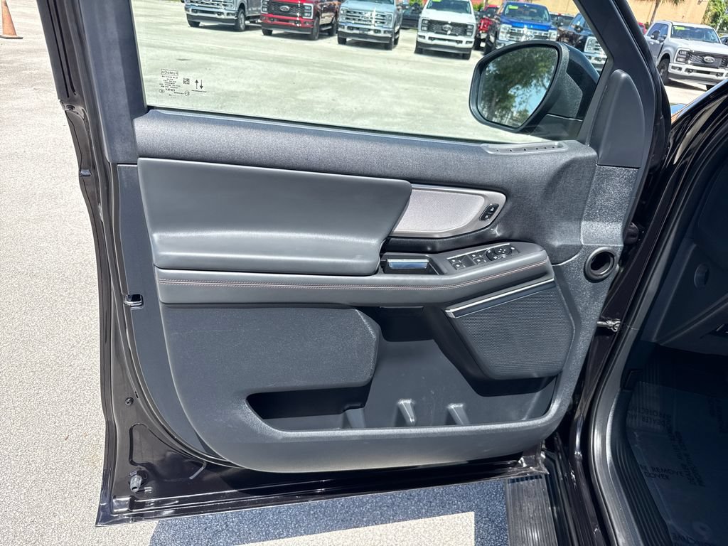 Certified 2025 Ford Expedition Active RWD image 13