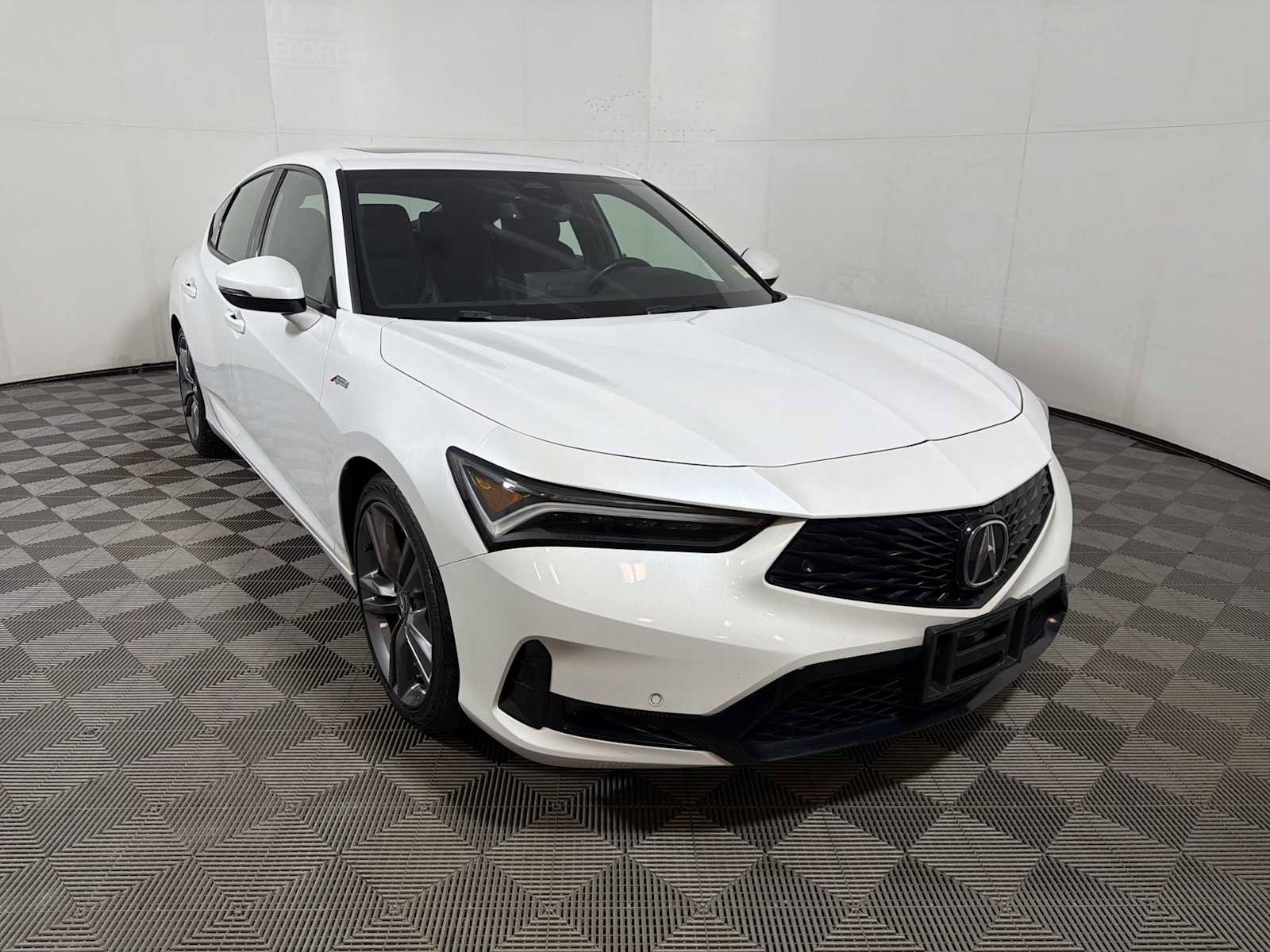 Used 2023 Acura Integra A-Spec image 2