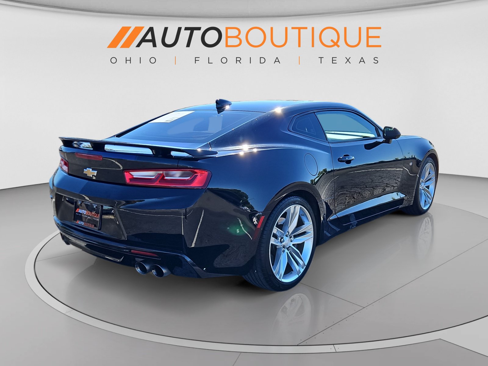 Used 2016 Chevrolet Camaro SS RWD image 5