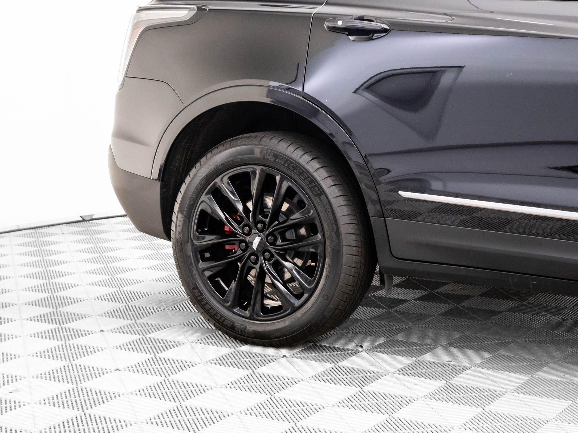 Certified 2023 Cadillac XT5 Sportv AWD/4WD image 39