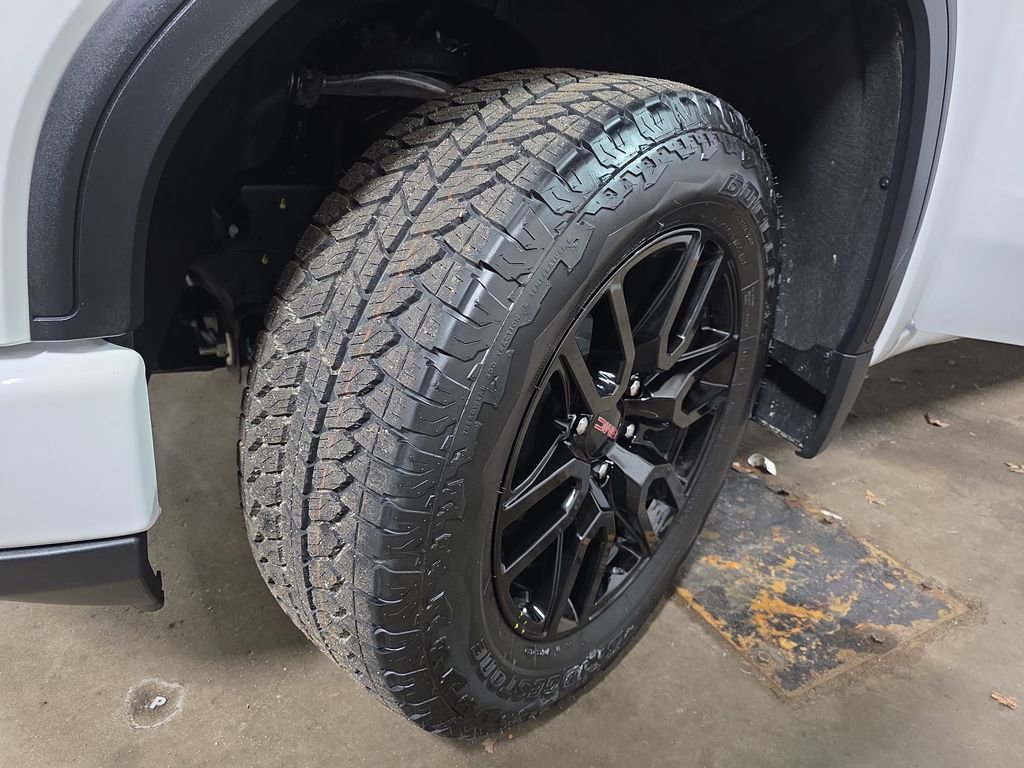 New 2026 GMC Sierra 1500 Elevation image 31