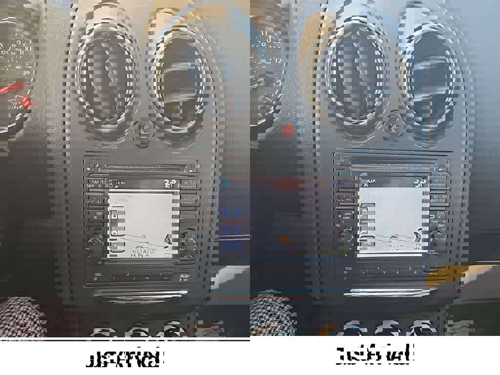 Used 2011 Nissan Rogue SV w/ SL Pkg image 6