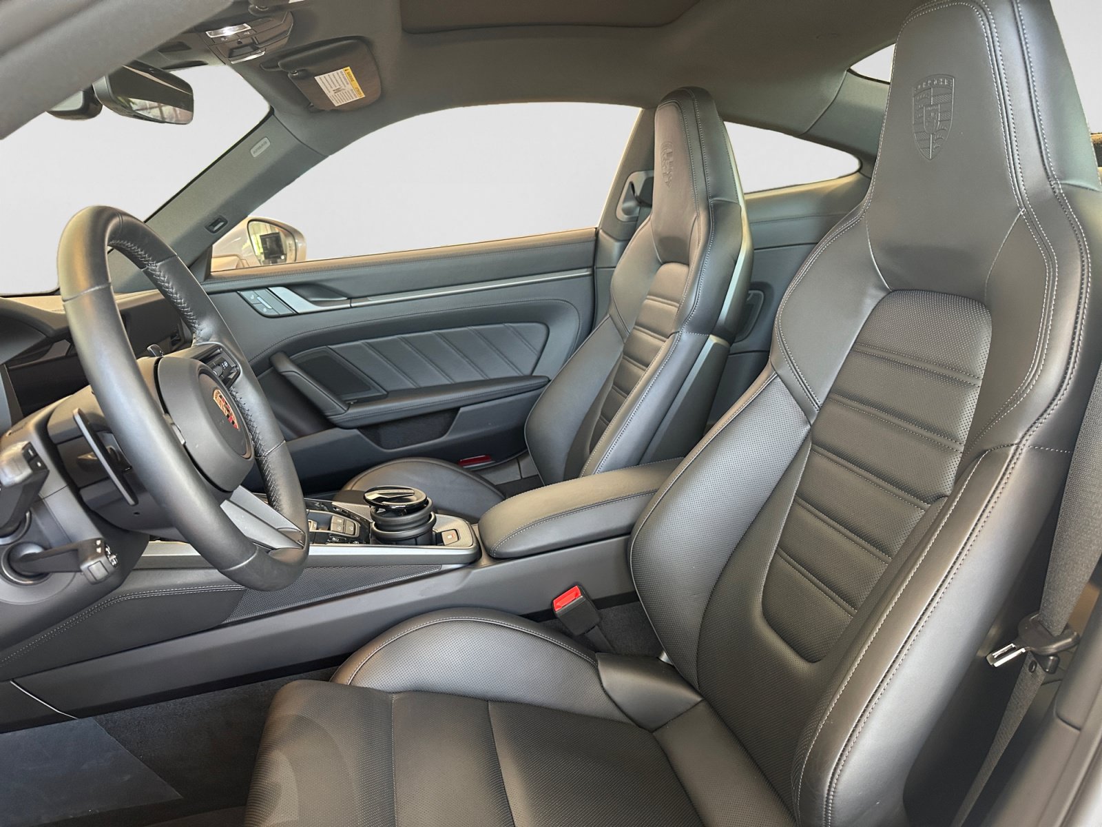 Used 2025 Porsche 911 Carrera S RWD image 10