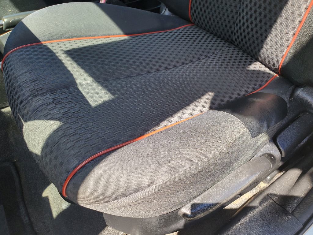 Used 2013 MAZDA MAZDA2 Touring FWD image 16