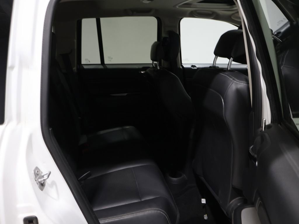 Used 2015 Jeep Compass High Altitude image 7