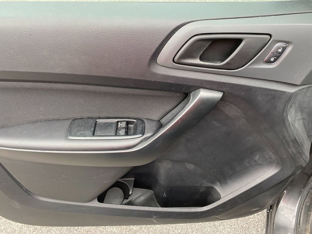 Used 2019 Ford Ranger XL w/ Equipment Group 101A Mid image 11