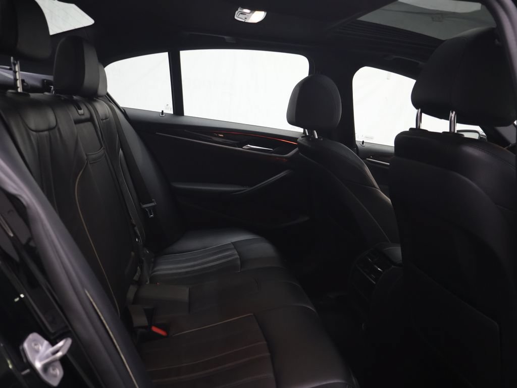 Used 2018 BMW 540i RWD image 12