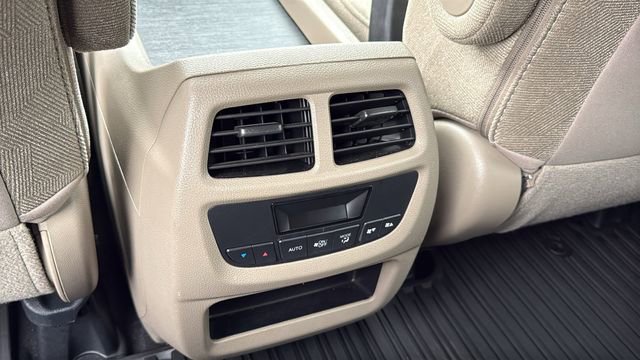 Used 2020 Honda Pilot EX image 15