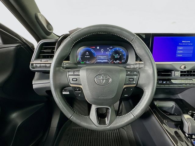 Used 2024 Toyota Crown Limited image 12