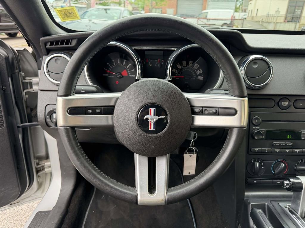 Used 2006 Ford Mustang GT Premium RWD image 18