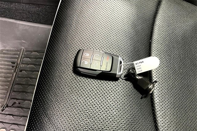 Used 2024 RAM 2500 Rebel w/ Towing Technology Group image 34