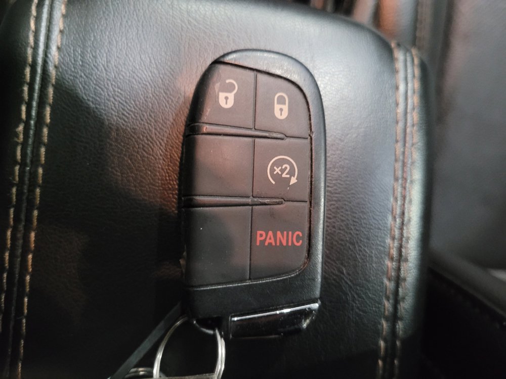 Used 2022 Jeep Compass Limited w/ Sun and Sound Group AWD/4WD image 32