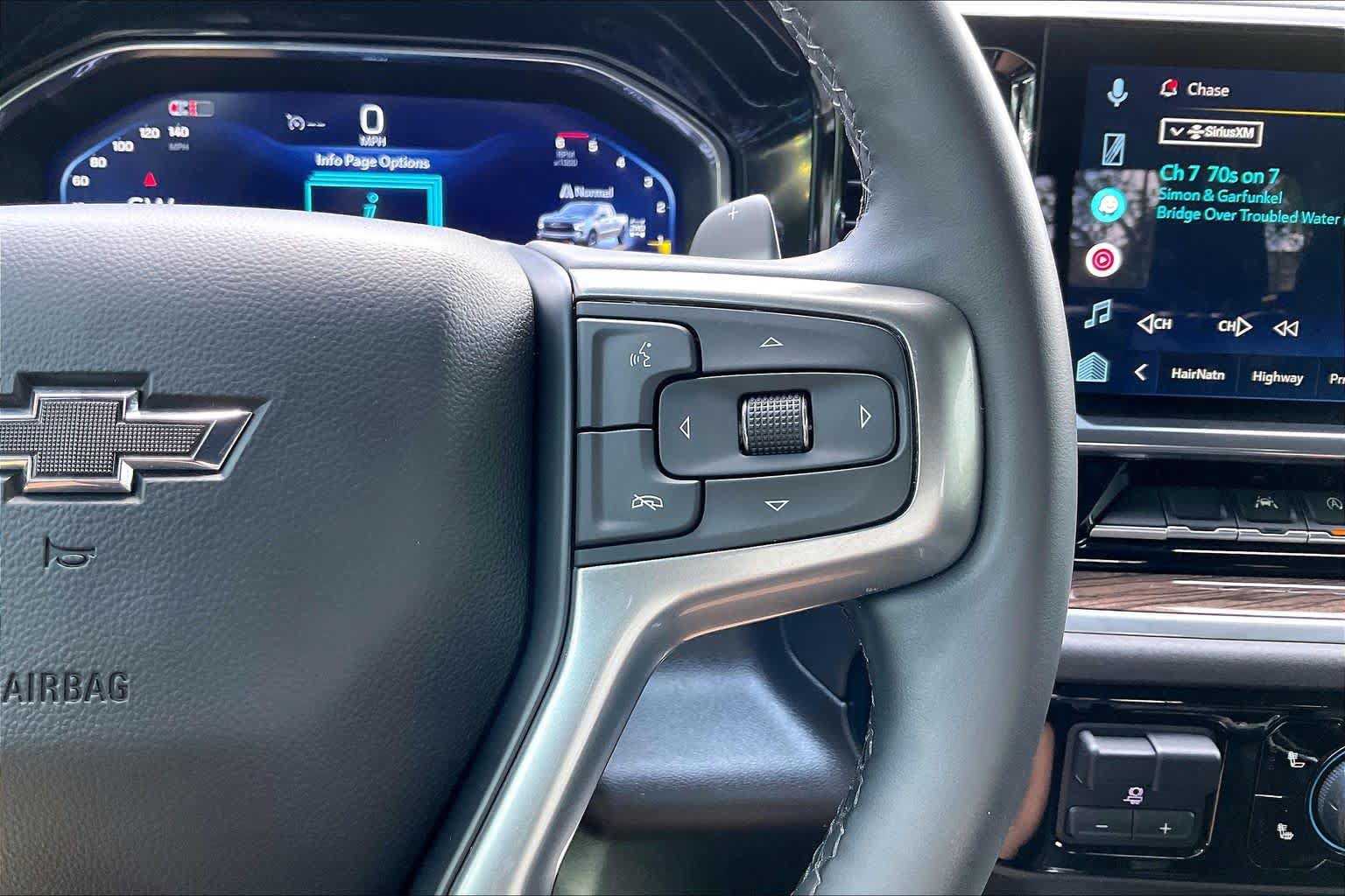 Used 2025 Chevrolet Silverado 1500 LT Trail Boss w/ Convenience Package II AWD/4WD image 19