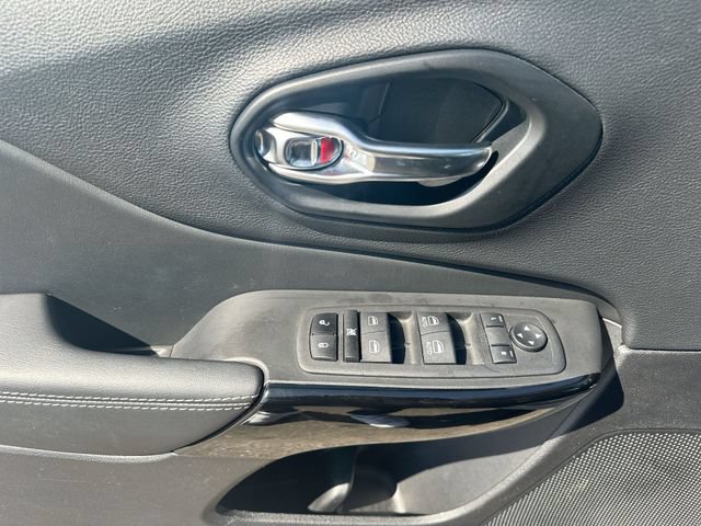 Certified 2023 Jeep Cherokee Altitude Lux AWD/4WD image 15