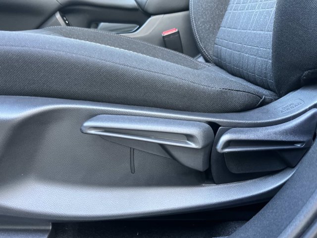 New 2027 Honda HR-V LX image 15