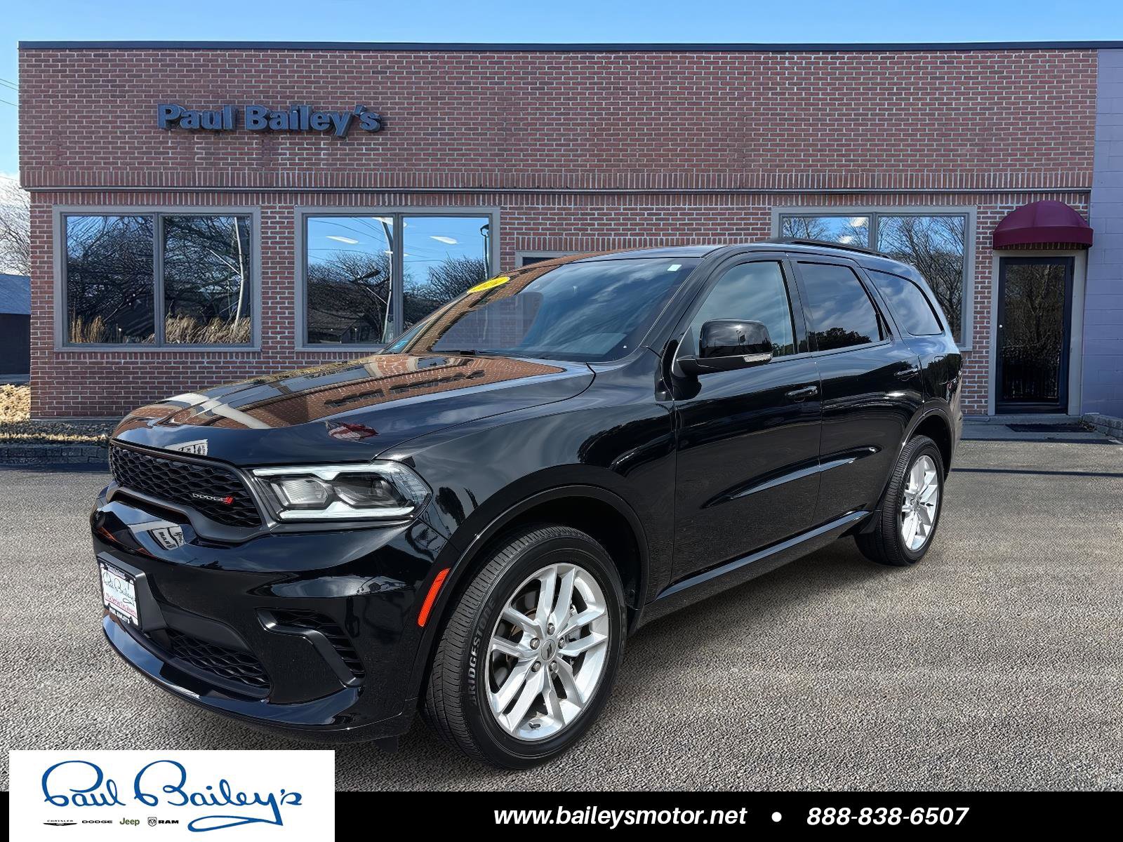 Used 2024 Dodge Durango GT image 1
