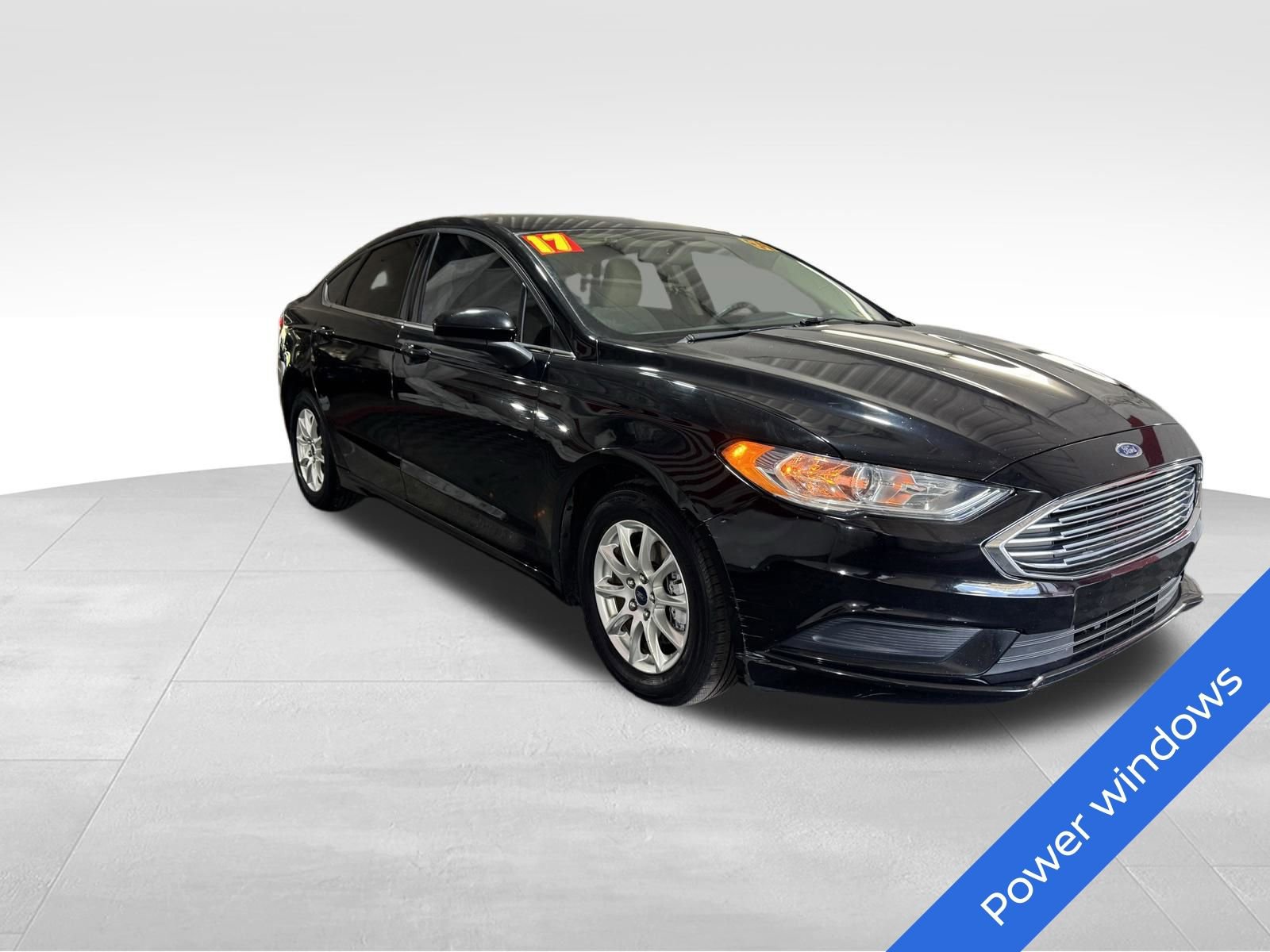 Used 2017 Ford Fusion S FWD image 3