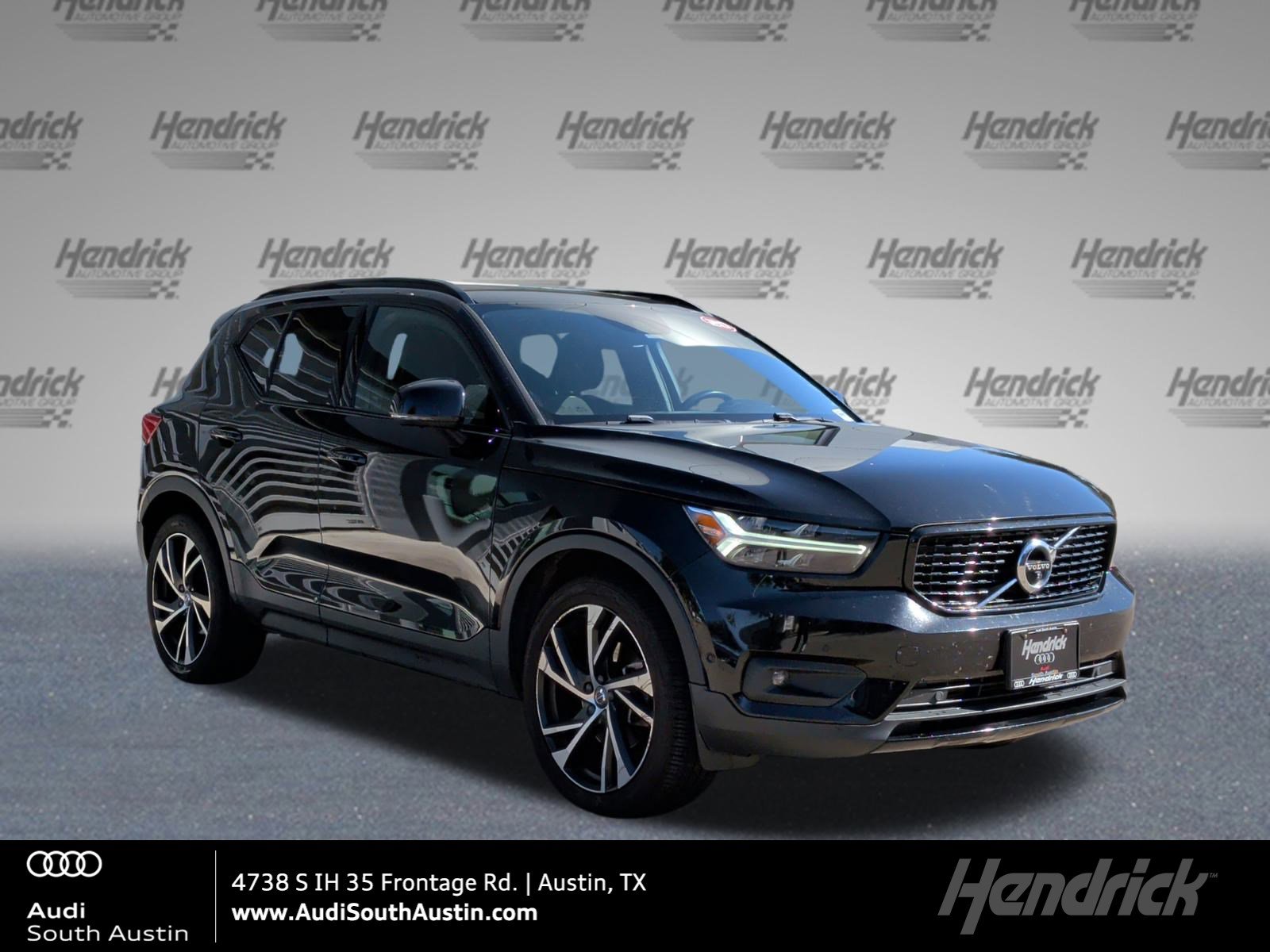Used 2020 Volvo XC40 T4 R-Design