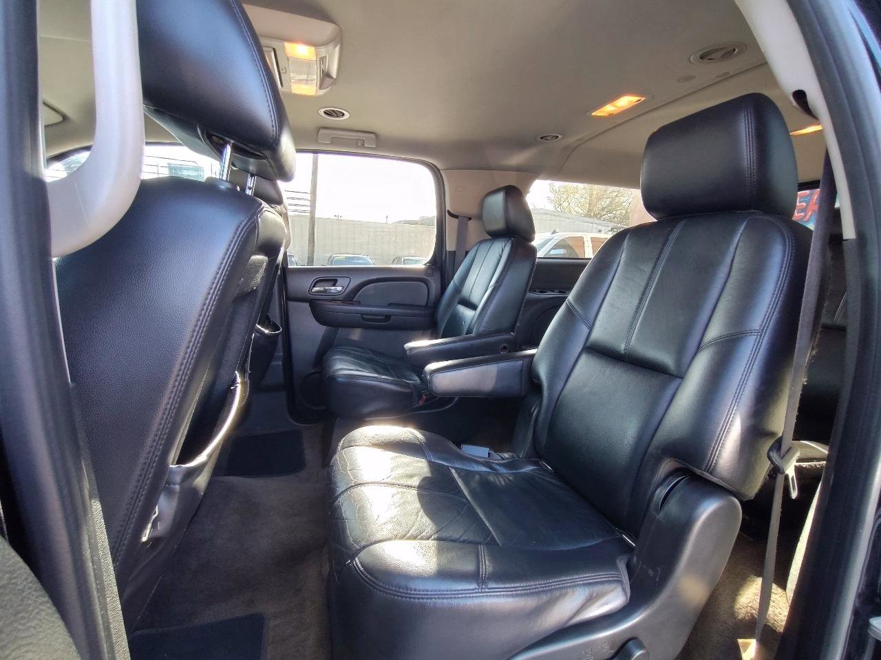 Used 2011 Chevrolet Suburban LT w/ Regional Value Package image 25