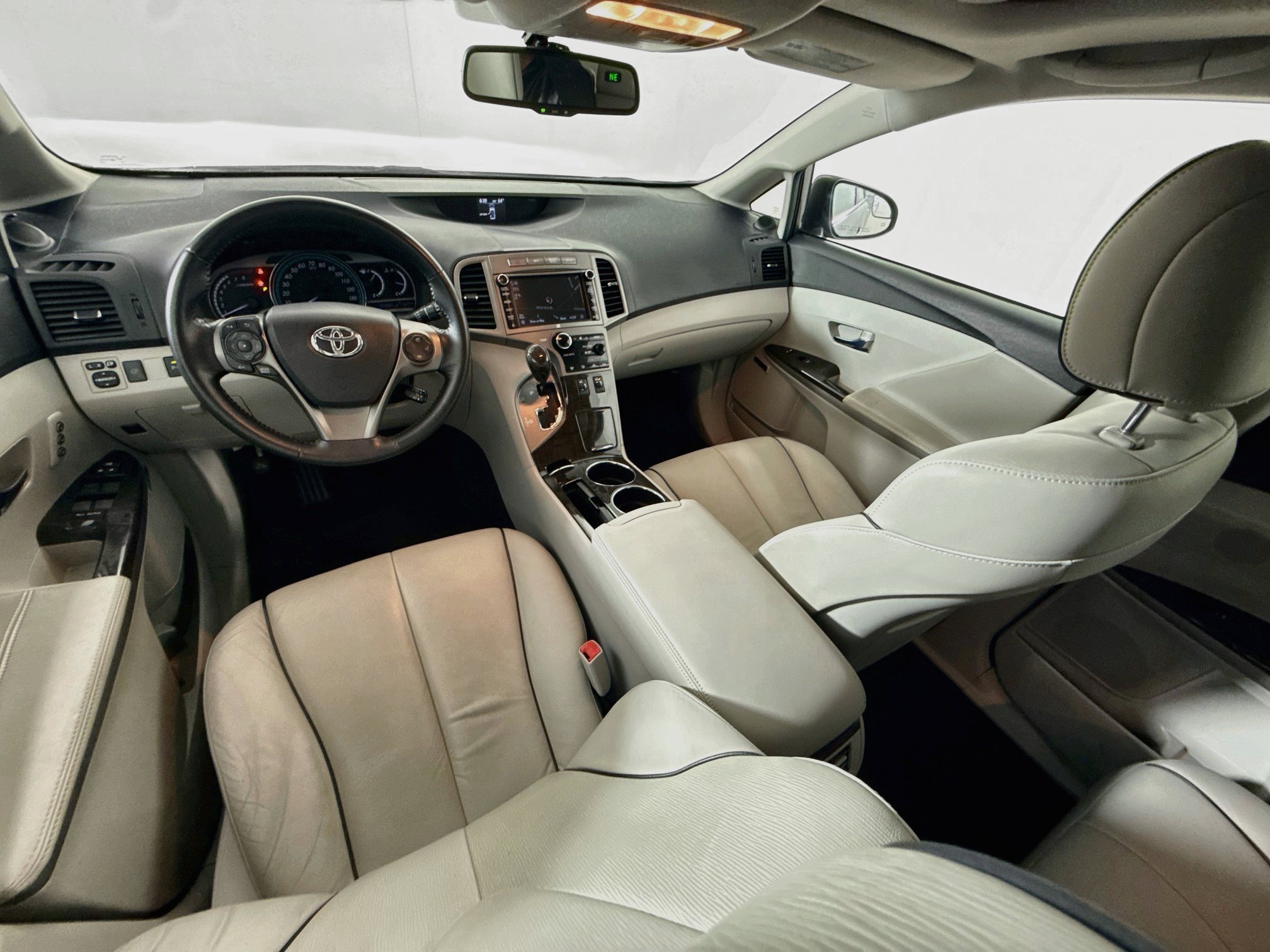 Used 2014 Toyota Venza Limited w/ Tow Prep Package AWD/4WD image 25