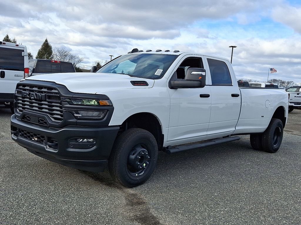 New 2026 RAM 3500 Tradesman AWD/4WD image 4