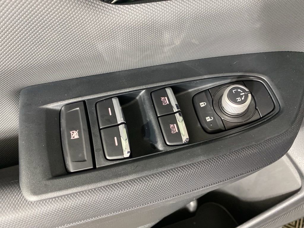 Used 2025 Subaru Forester Limited image 27