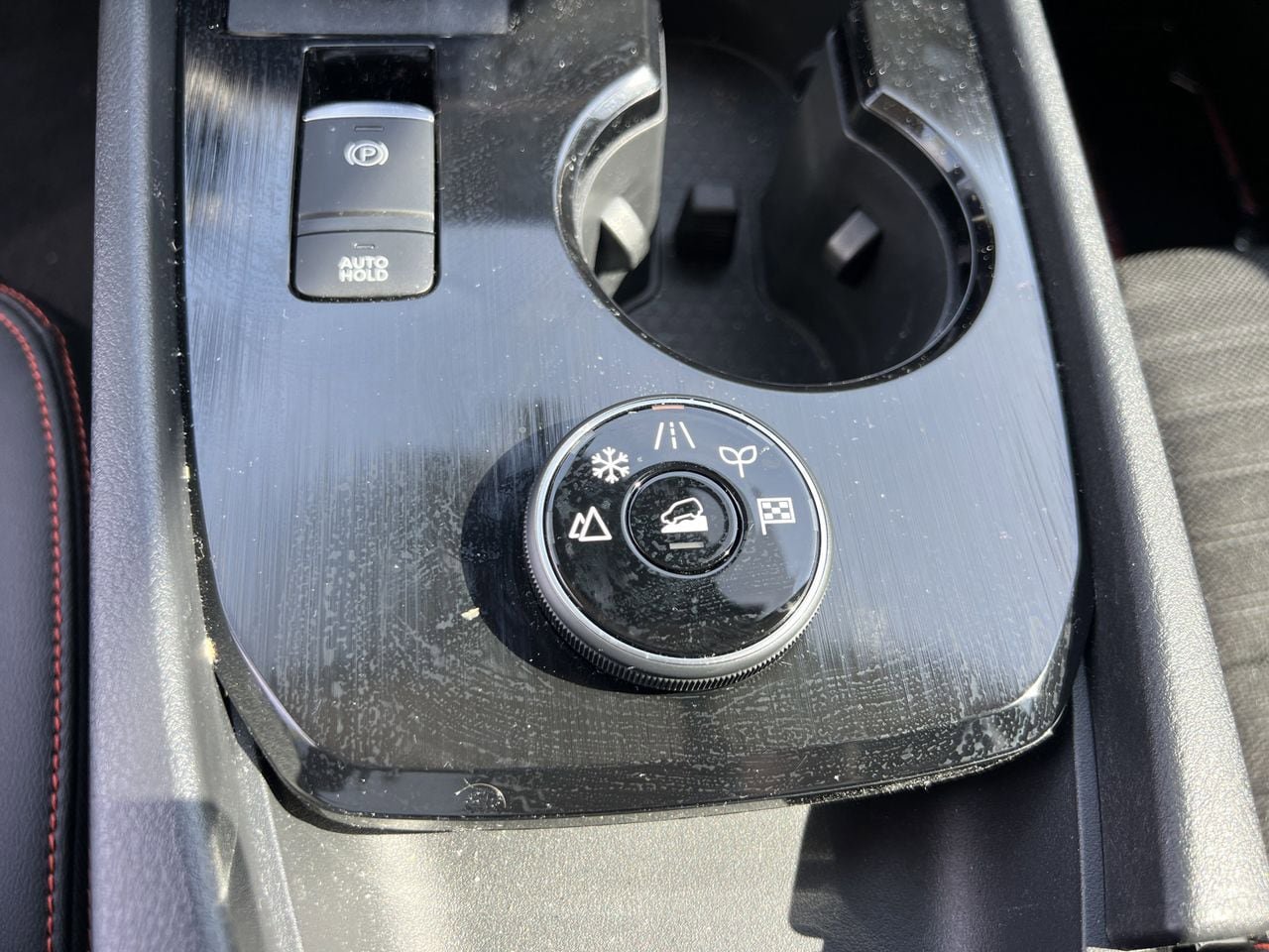 Certified 2026 Nissan Rogue SV AWD/4WD image 9
