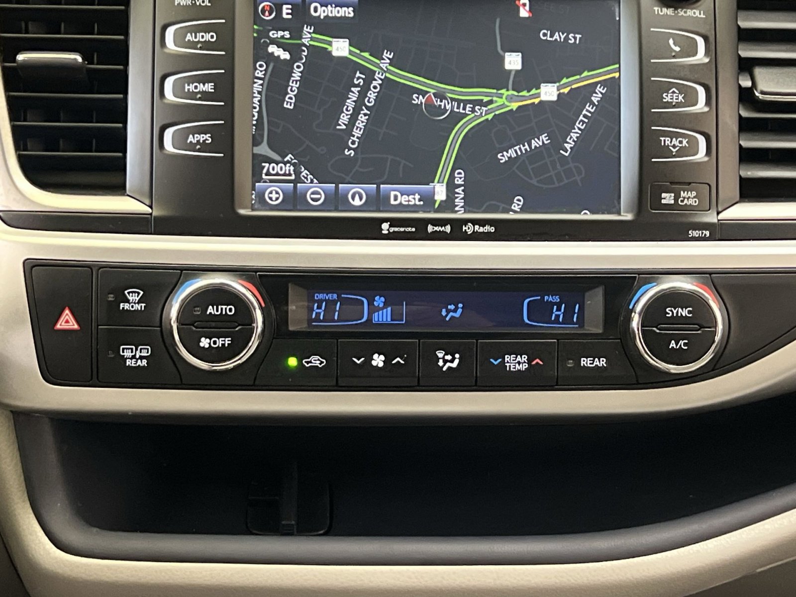 Used 2017 Toyota Highlander XLE image 19