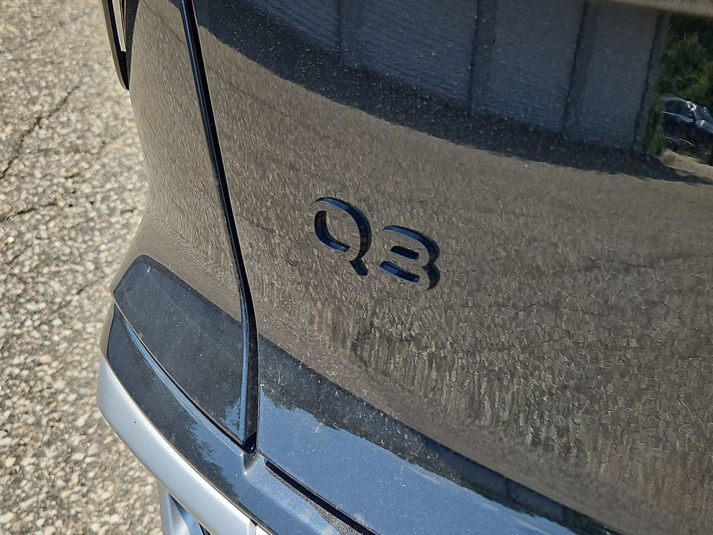 New 2026 Audi Q3 quattro 2.0T AWD/4WD image 6