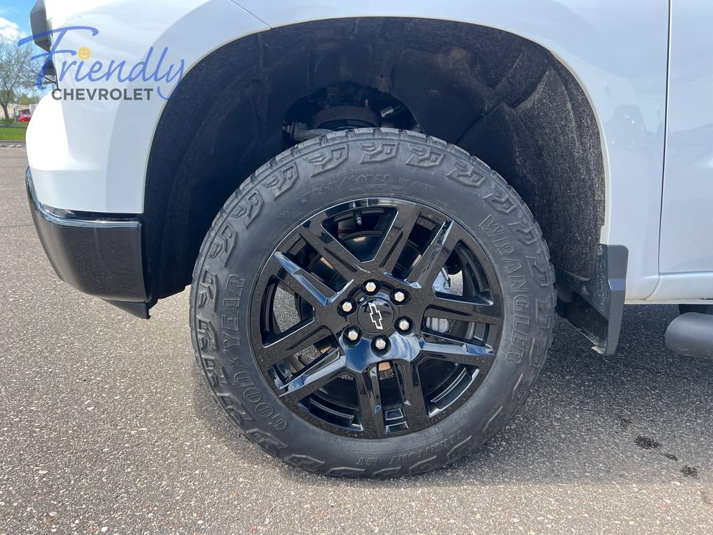 Certified 2023 Chevrolet Silverado 1500 Custom Trail Boss w/ LPO, Dark Essentials Package AWD/4WD image 11