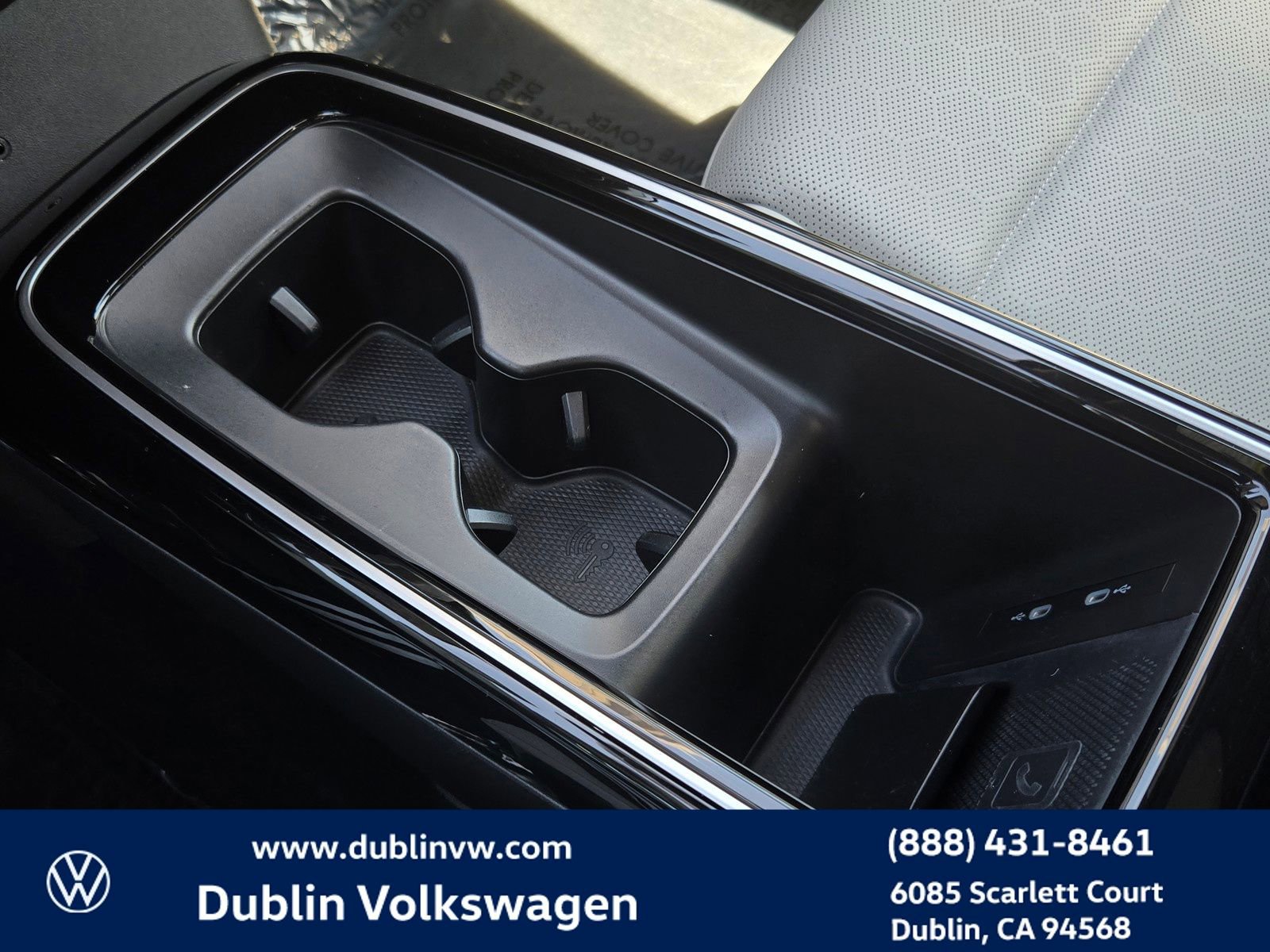 Used 2023 Volkswagen ID.4 Pro S AWD/4WD image 18