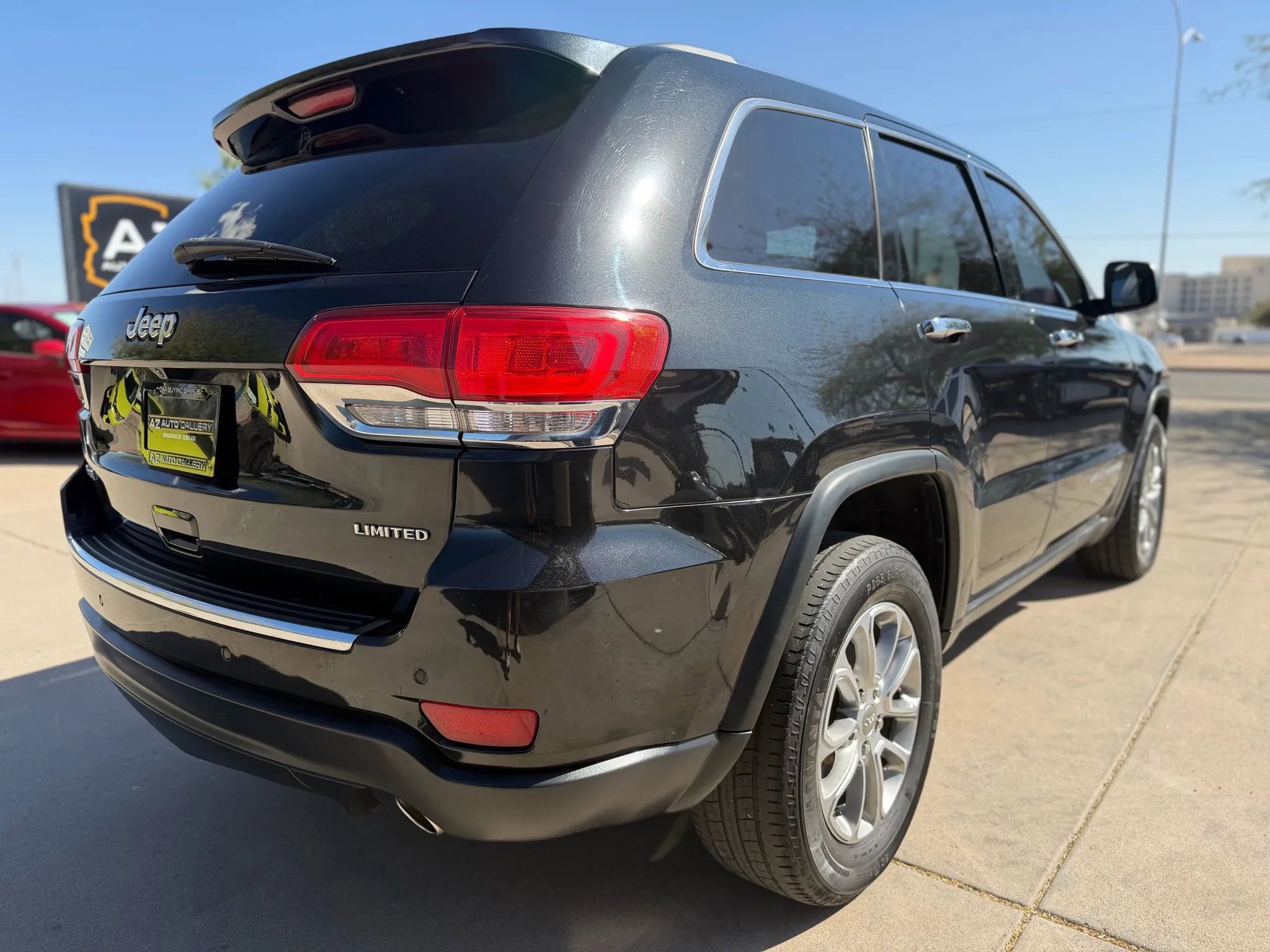 Used 2015 Jeep Grand Cherokee Limited image 12