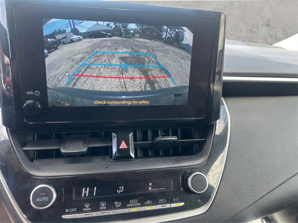 Used 2024 Toyota Corolla LE FWD image 32