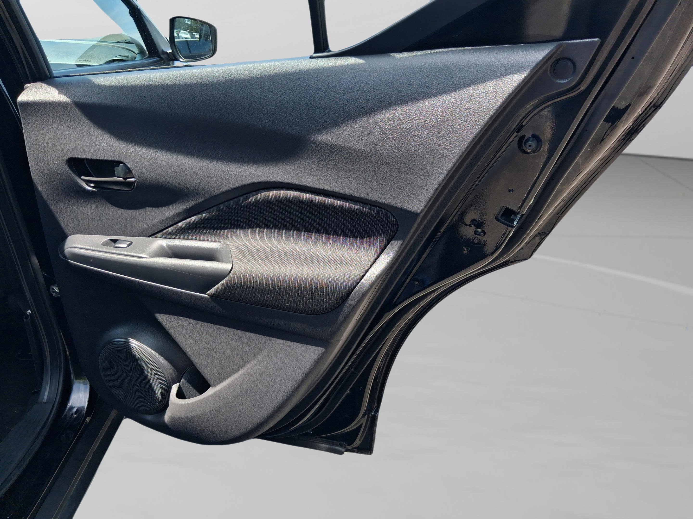 Used 2024 Nissan Kicks S image 31