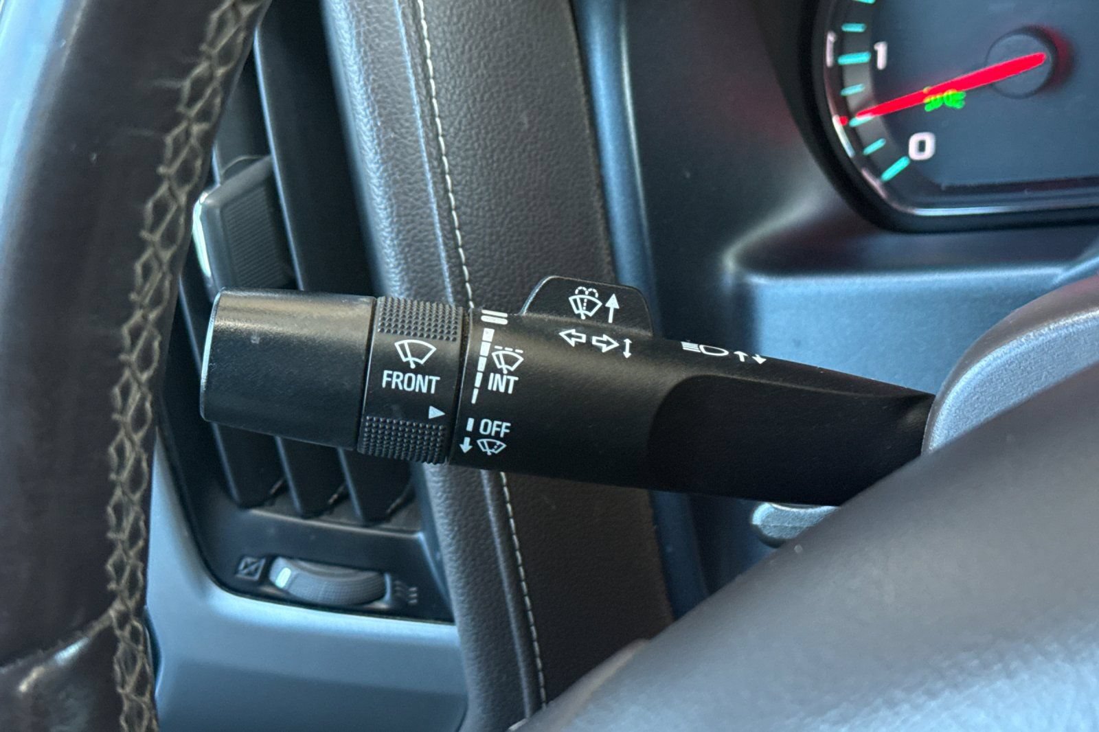 Used 2018 GMC Sierra 1500 SLT AWD/4WD image 34