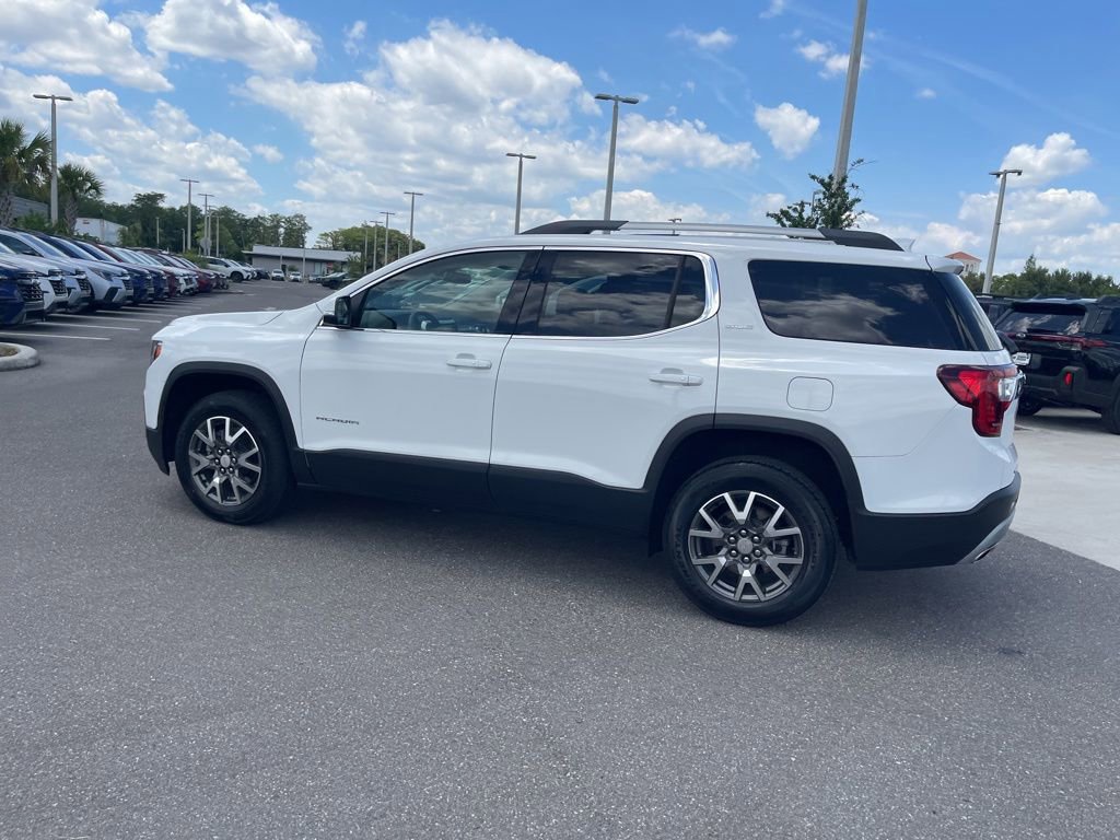 Used 2022 GMC Acadia SLE w/ Driver Convenience Package FWD image 8