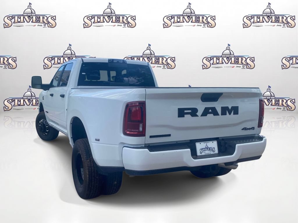 New 2026 RAM 3500 Big Horn AWD/4WD image 4