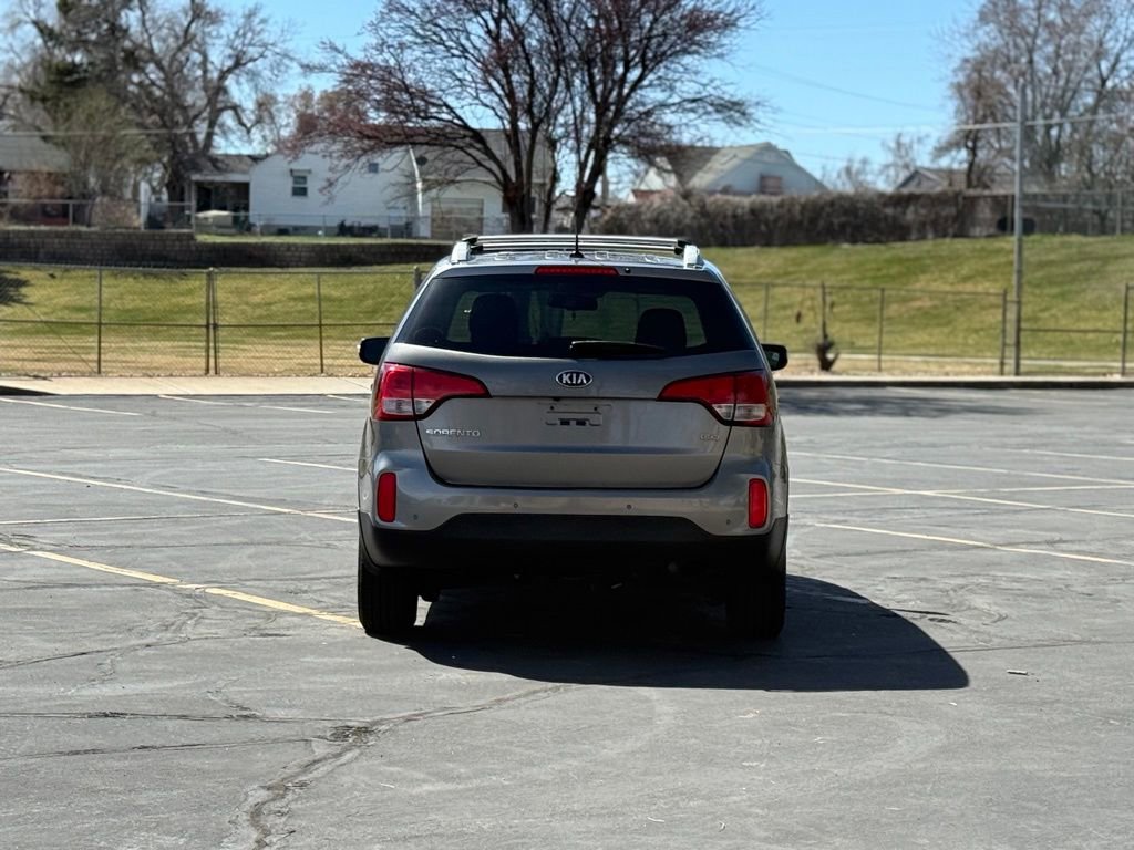 Used 2015 Kia Sorento LX image 6