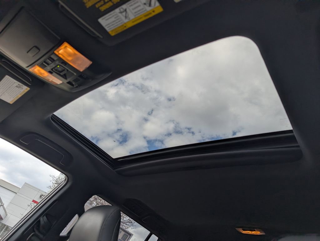 Used 2023 Lexus GX 460 Premium w/ Premium Package image 22